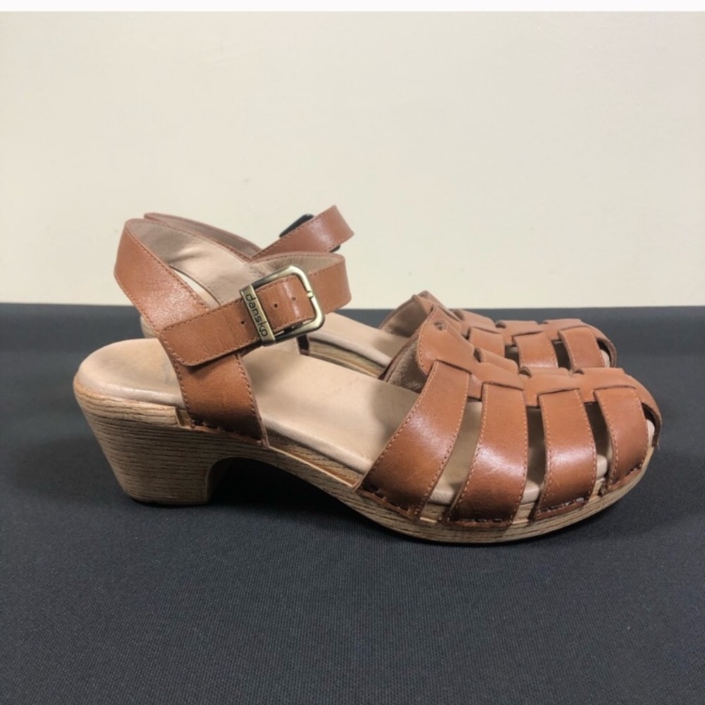 Dansko Milly Fisherman shoes 👞